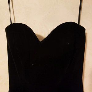 Formal, sleeveless gown, size 6.